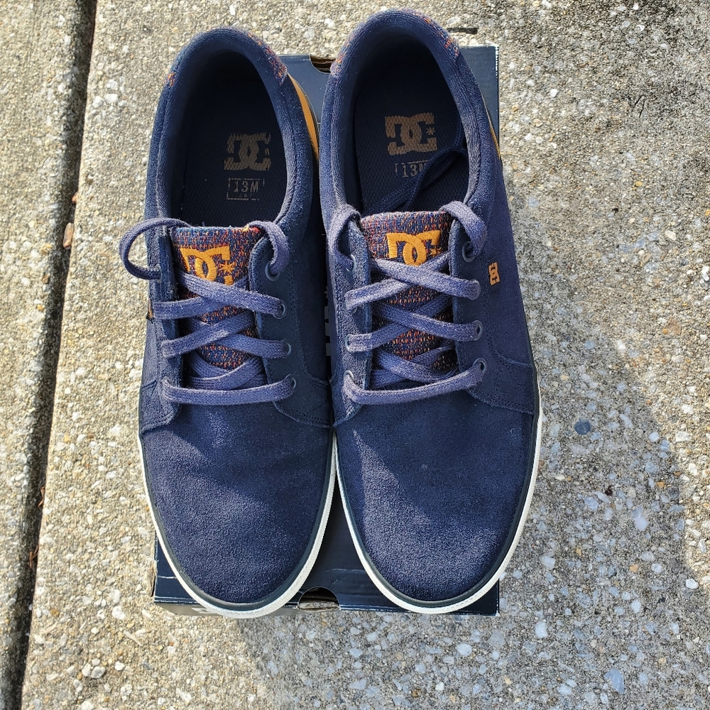 DC mens suede fashion sneakers